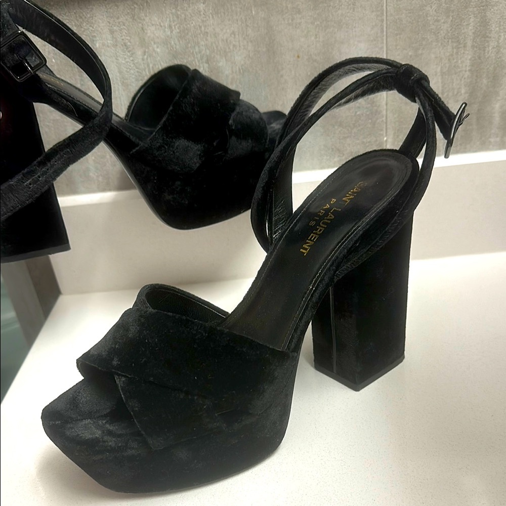SAINT LAURENT “Farrah” Black Velvet Platform Heels